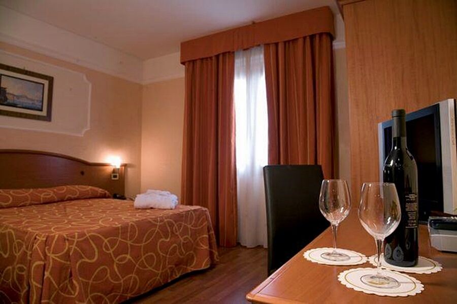 Gold Hotel 马尔恰尼塞 外观 照片